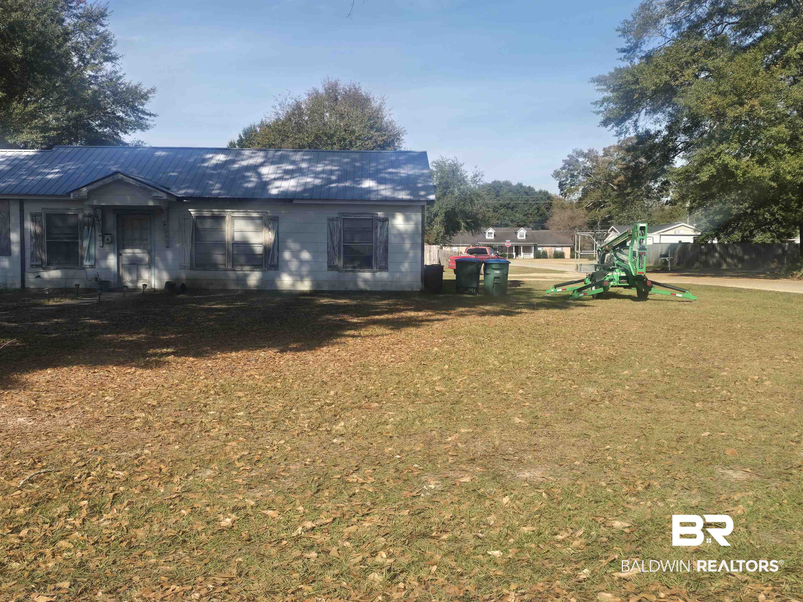 313 Cloverdale Road Atmore, AL 36502 - Photo 2 of 3