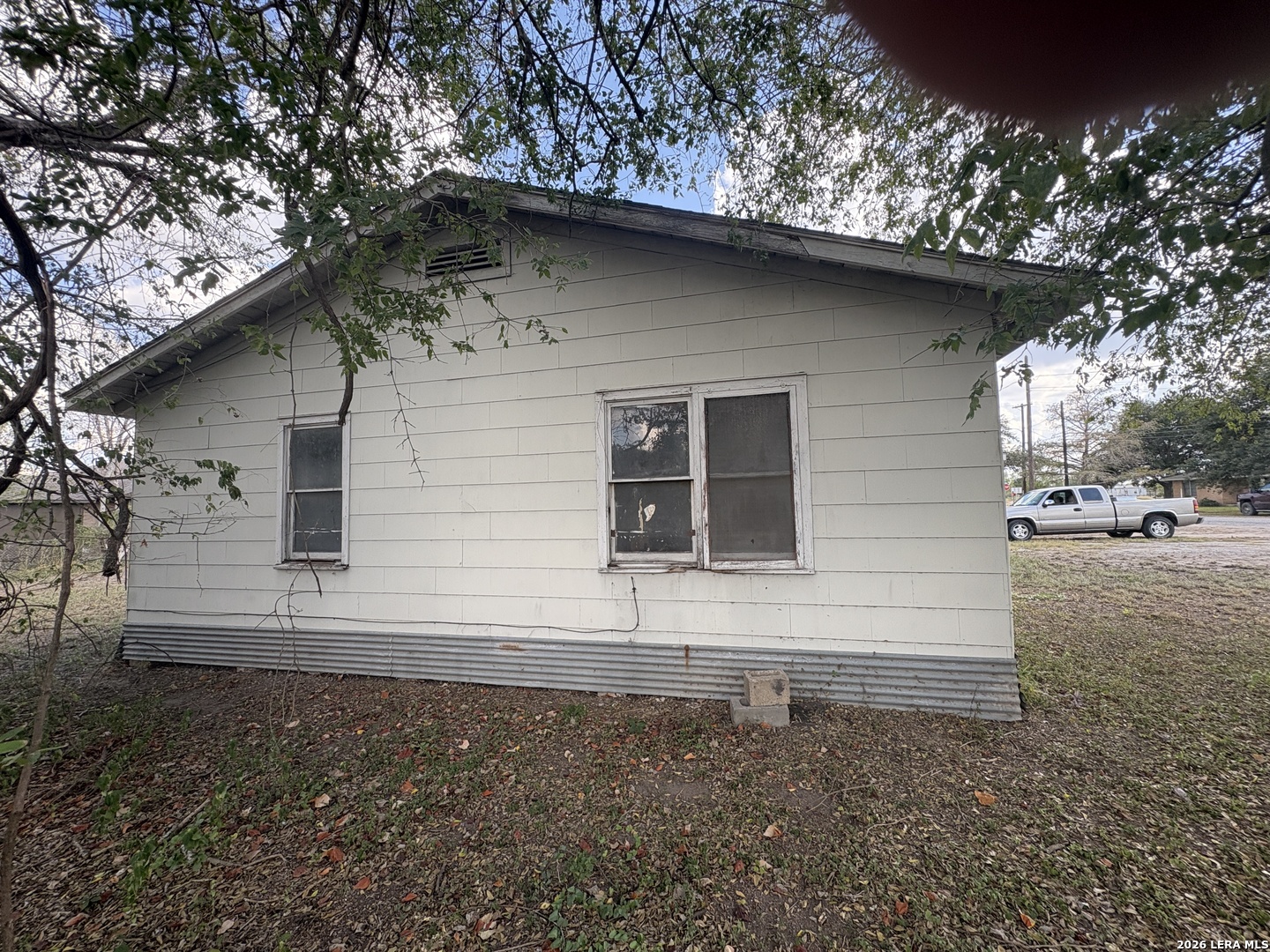 104 South Charles Street George West, TX 78022 - Photo 3 of 23
