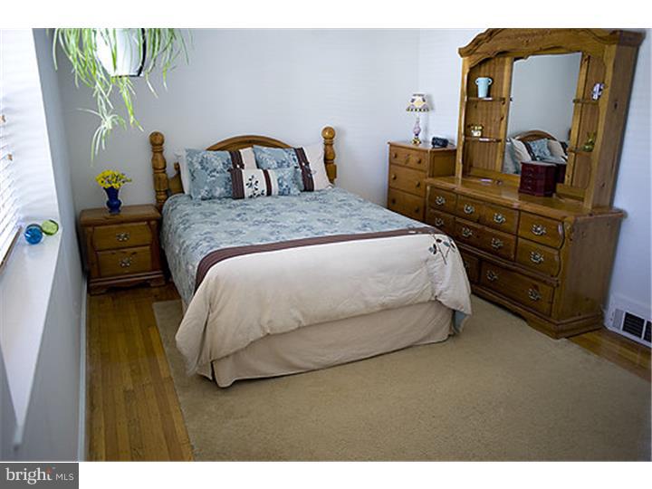 80 Barbara Road Drexel Hill, PA 19026 - Photo 11 of 25 Bedroom - Main