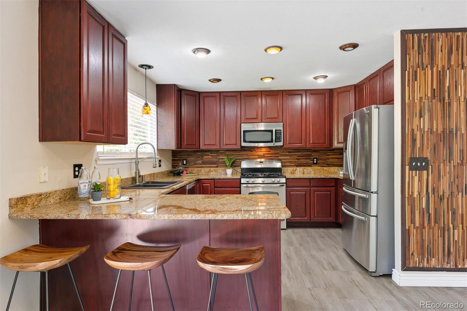 9527 South Hackberry Street Highlands Ranch, CO 80129 - Photo 13 of 35