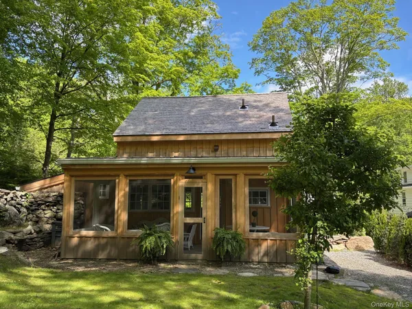$5,000 | 38 A Creemer Road, Armonk, NY 10504