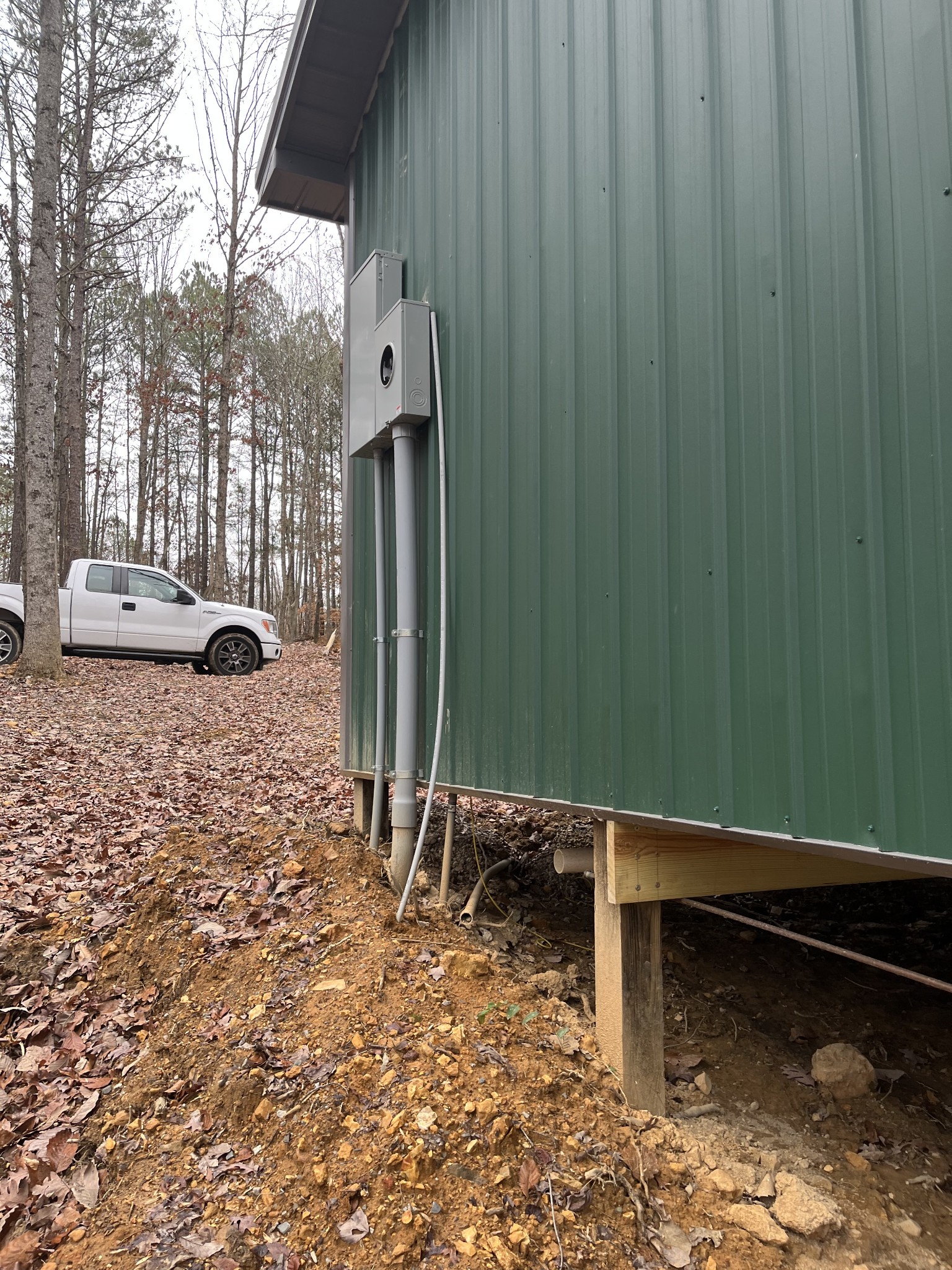 908 Walker Road Hampshire, TN 38461 - Photo 16 of 23 a backyard of a house with barbeque oven