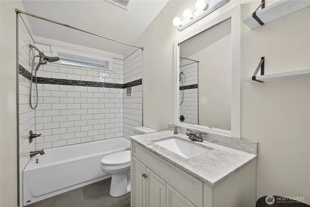 $450,000 | 3927 South Sanna Wind Way, Langley, WA 98260