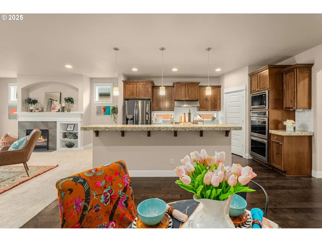 $699,000 | 312 Southeast 13th Place, Canby, OR 97013