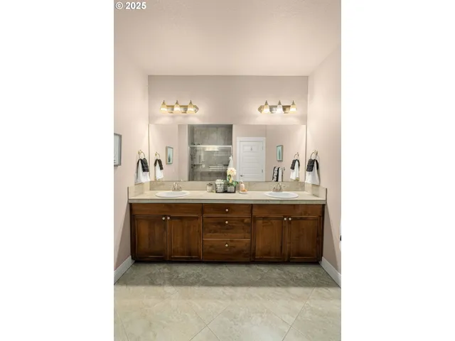 $699,000 | 312 Southeast 13th Place, Canby, OR 97013