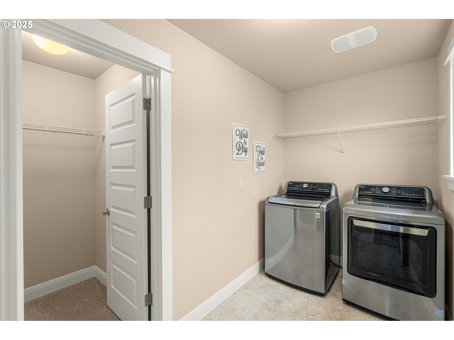 312 Southeast 13th Place Canby, OR 97013 - Photo 28 of 37 Laundry