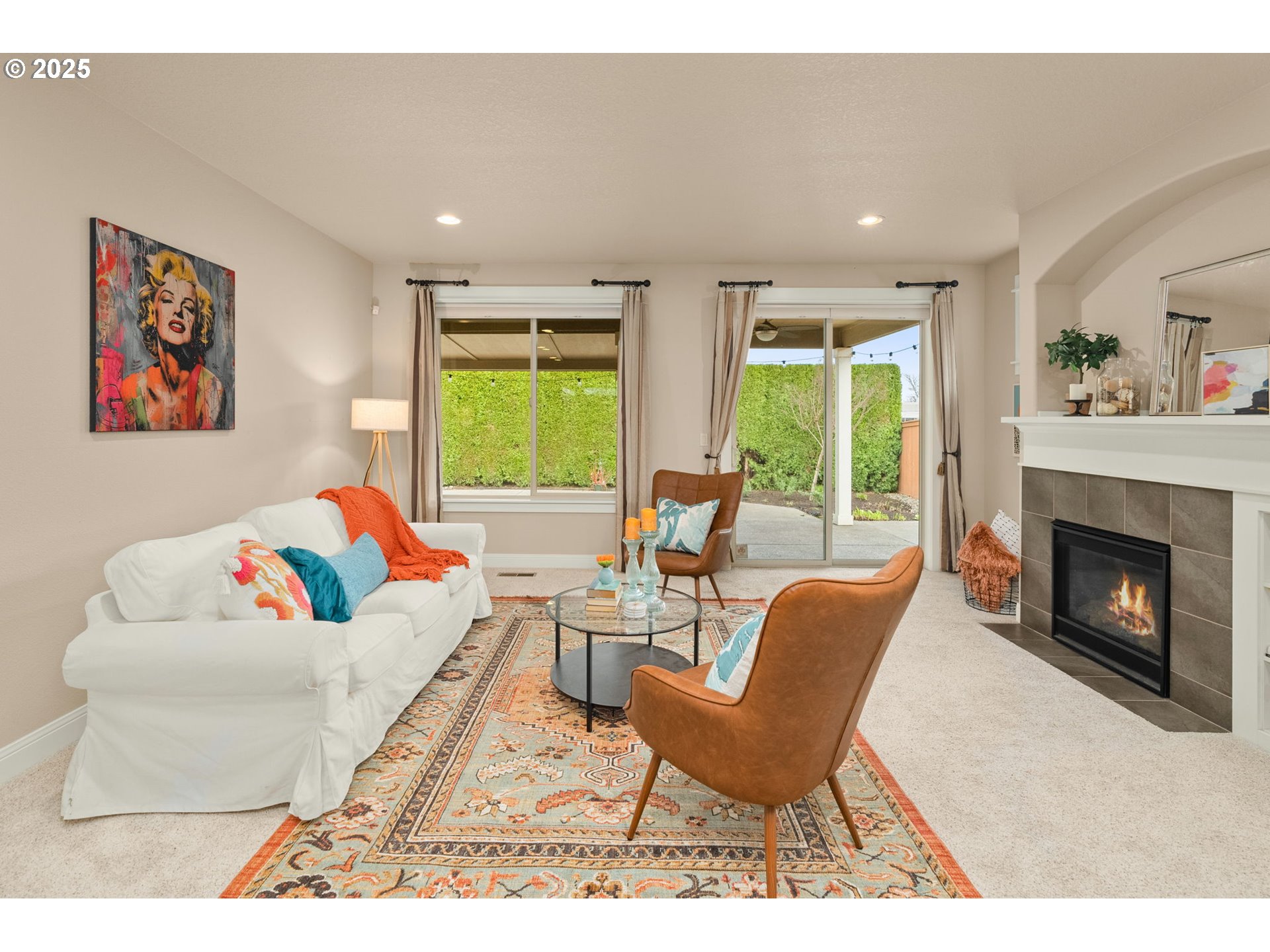 312 Southeast 13th Place Canby, OR 97013 - Photo 5 of 37 Living Room