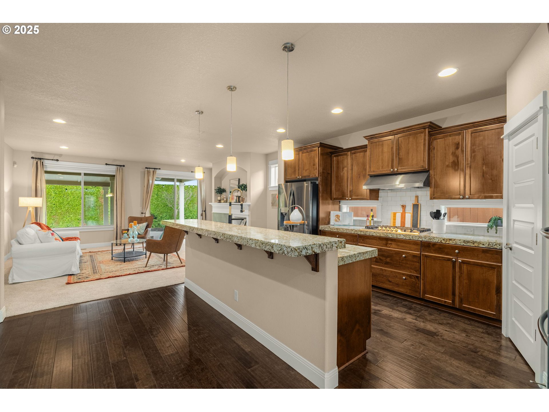 312 Southeast 13th Place Canby, OR 97013 - Photo 9 of 37 Kitchen