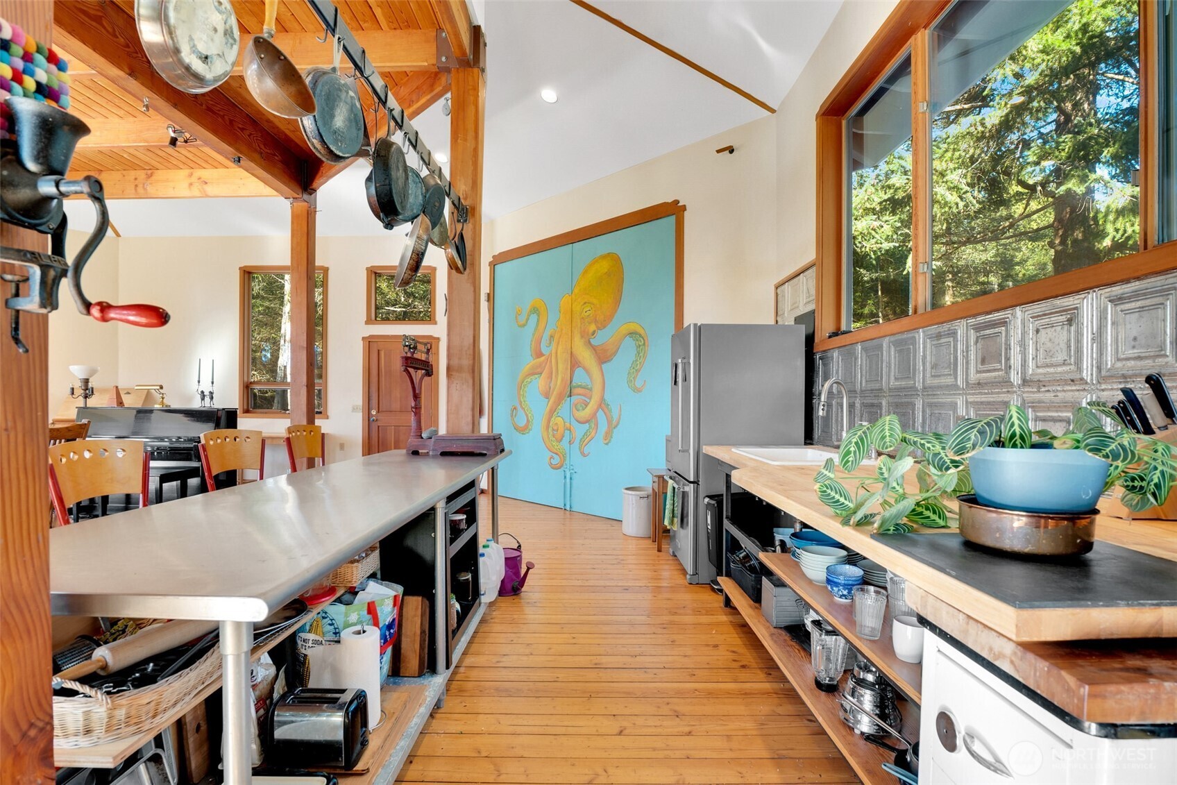 1062 Yacht Haven Road Friday Harbor, WA 98250 - Photo 8 of 34