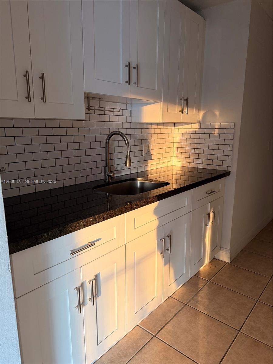 7250 Southwest 94th Place, Unit B8 Miami, FL 33173 - Photo 15 of 23