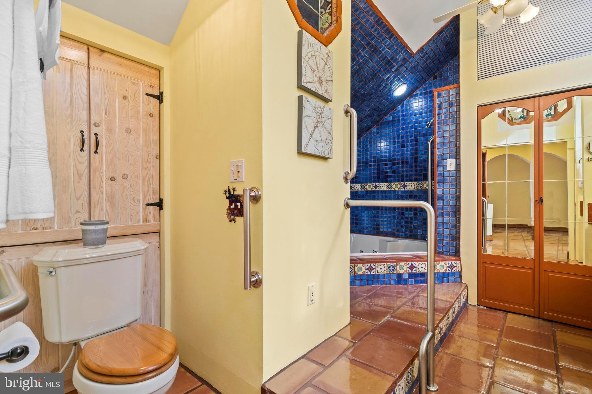 12330 Potomac View Road Newburg, MD 20664 - Photo 50 of 85 a bathroom with a toilet and a shower