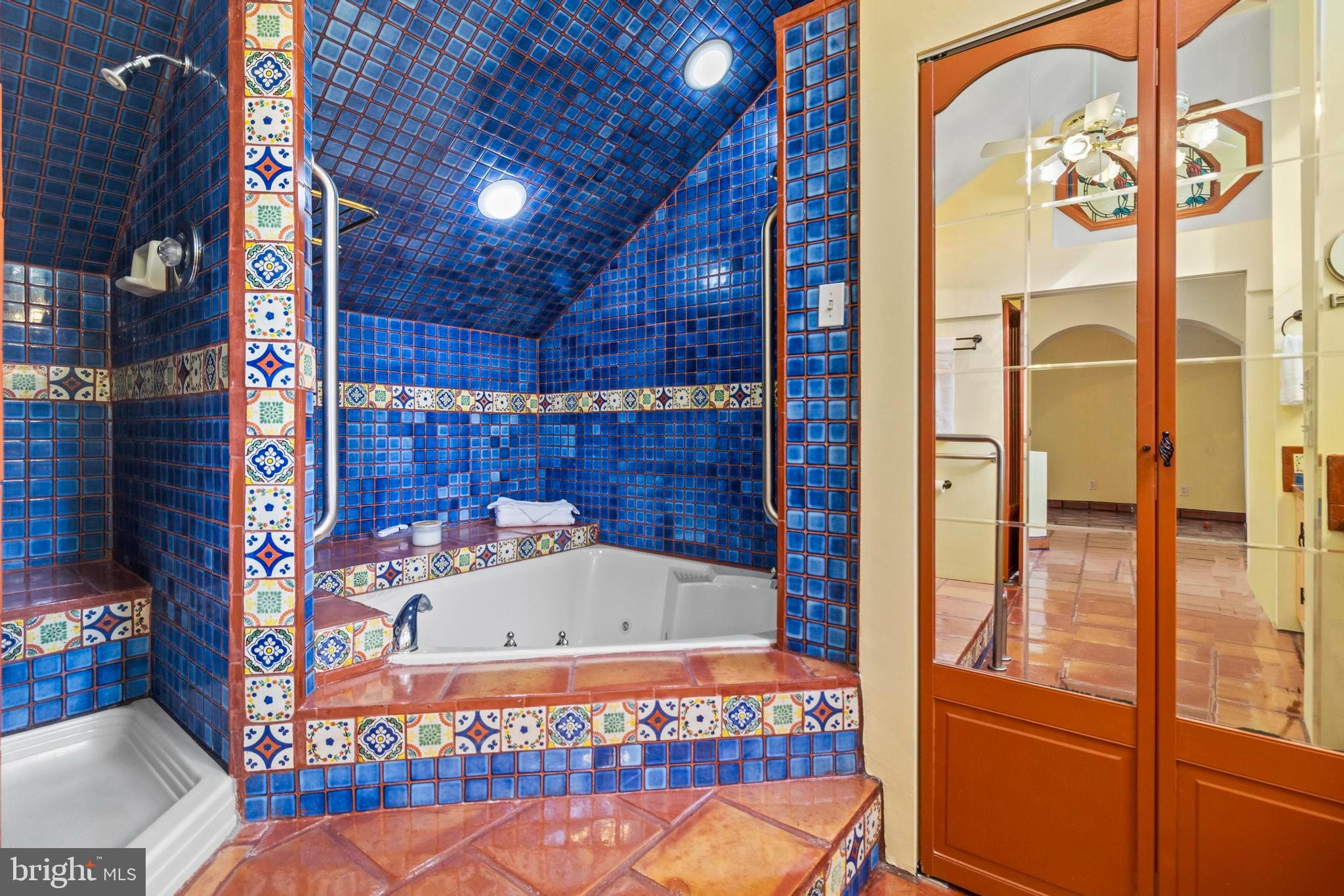 12330 Potomac View Road Newburg, MD 20664 - Photo 51 of 85 a bathroom with a bathtub and shower