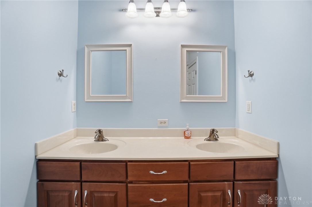 1952 Barnhart Road Troy, OH 45373 - Photo 47 of 83