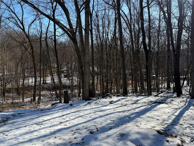 $329,000 | 302 Lake Road, New Windsor, NY 12553