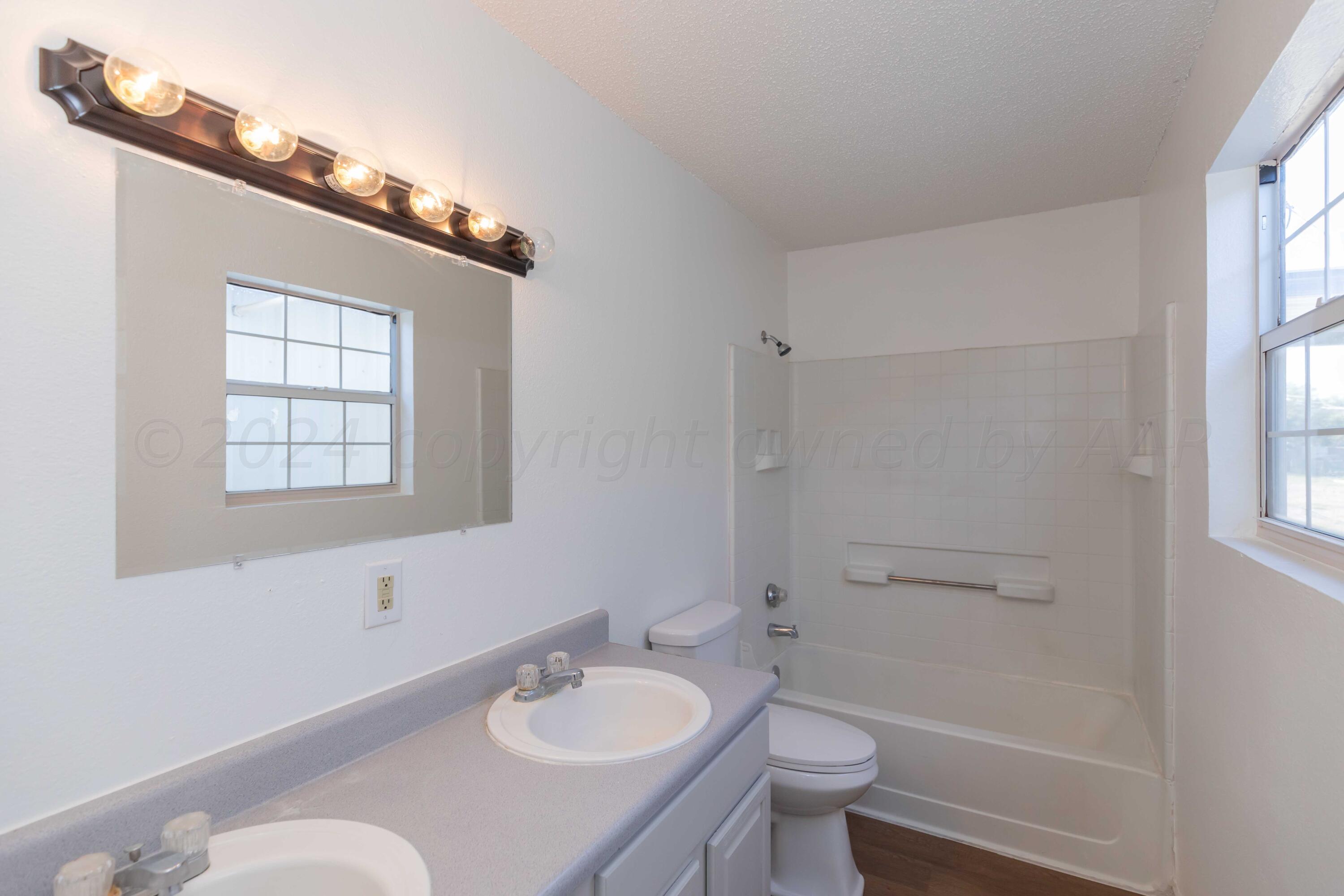 111 Rimrock Trail Amarillo, TX 79108 - Photo 20 of 39 MASTER BATH VIEW 1