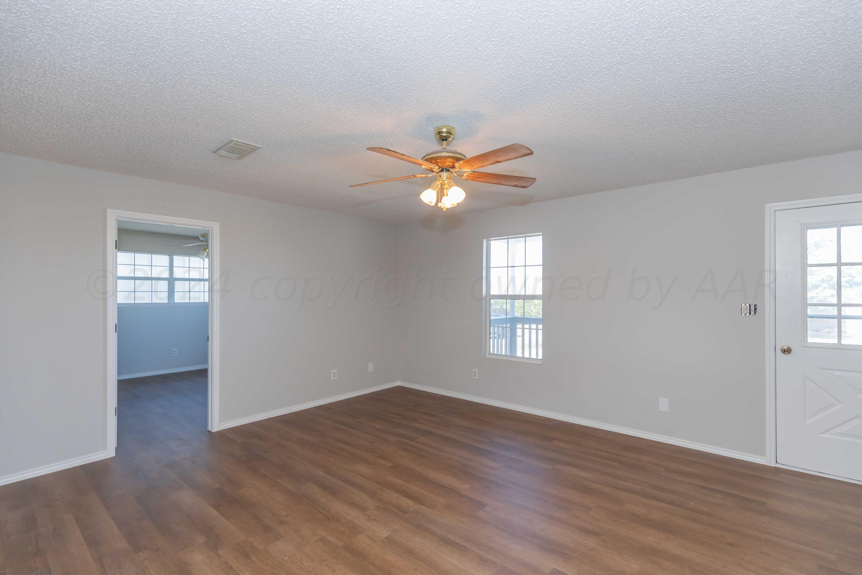111 Rimrock Trail Amarillo, TX 79108 - Photo 5 of 39 LIVING ROOM VIEW 1