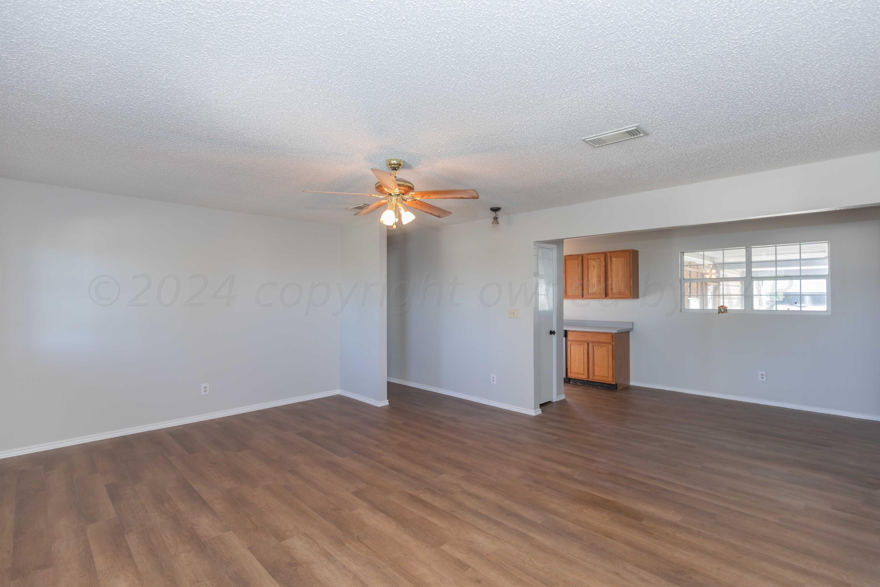 111 Rimrock Trail Amarillo, TX 79108 - Photo 7 of 39 LIVING ROOM VIEW 3