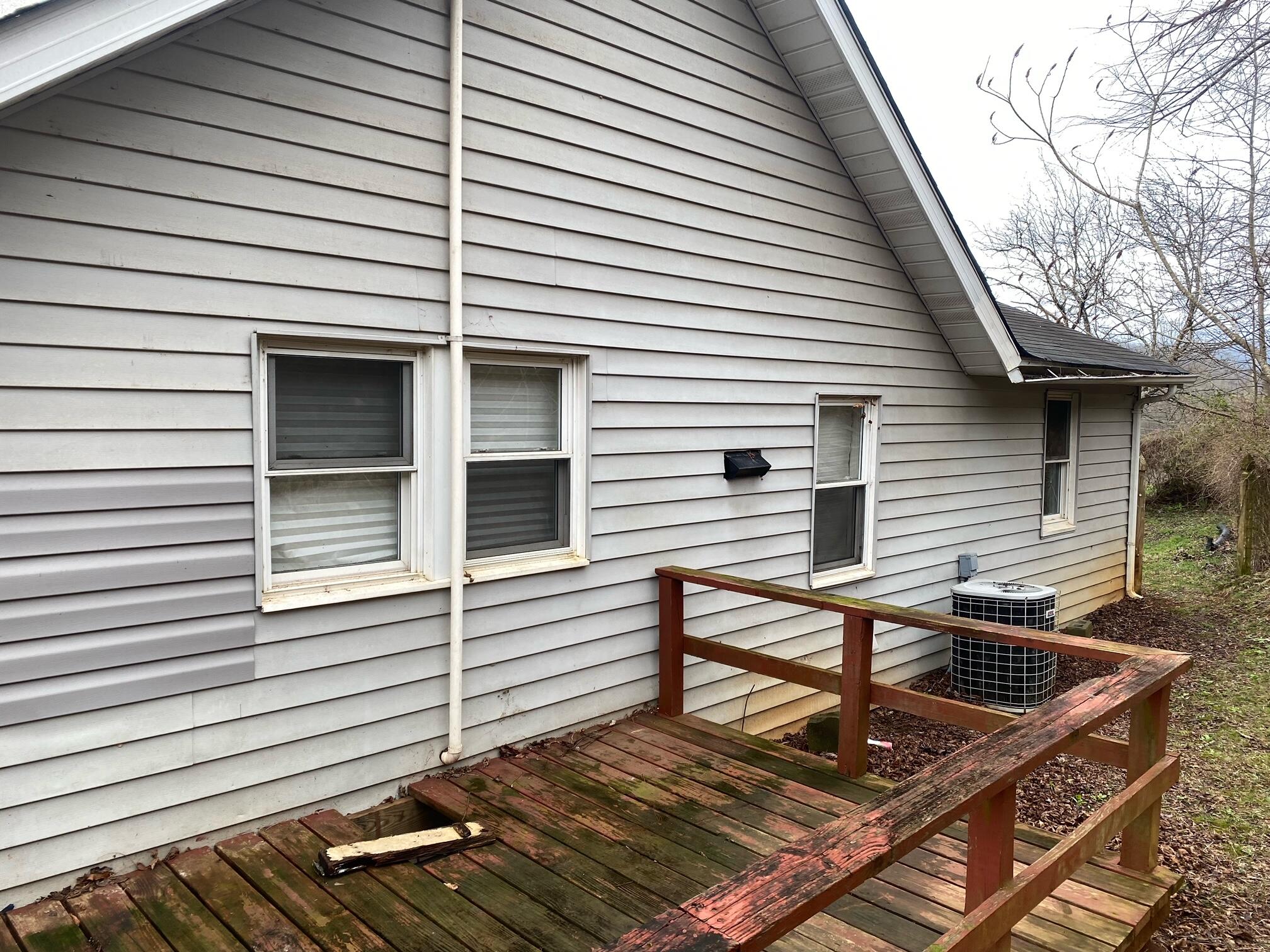 1121 Blue Springs Road Elizabethton, TN 37643 - Photo 3 of 12 image10 (19)