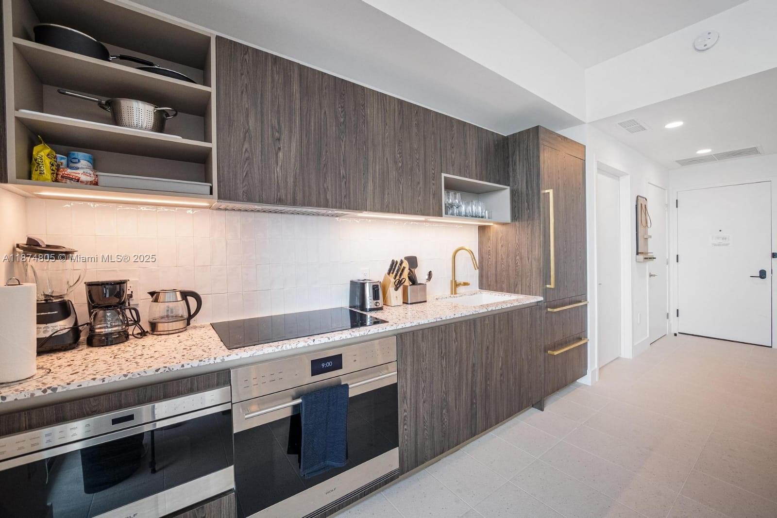 159 Northeast 6th Street, Unit 5101 Miami, FL 33132 - Photo 14 of 58