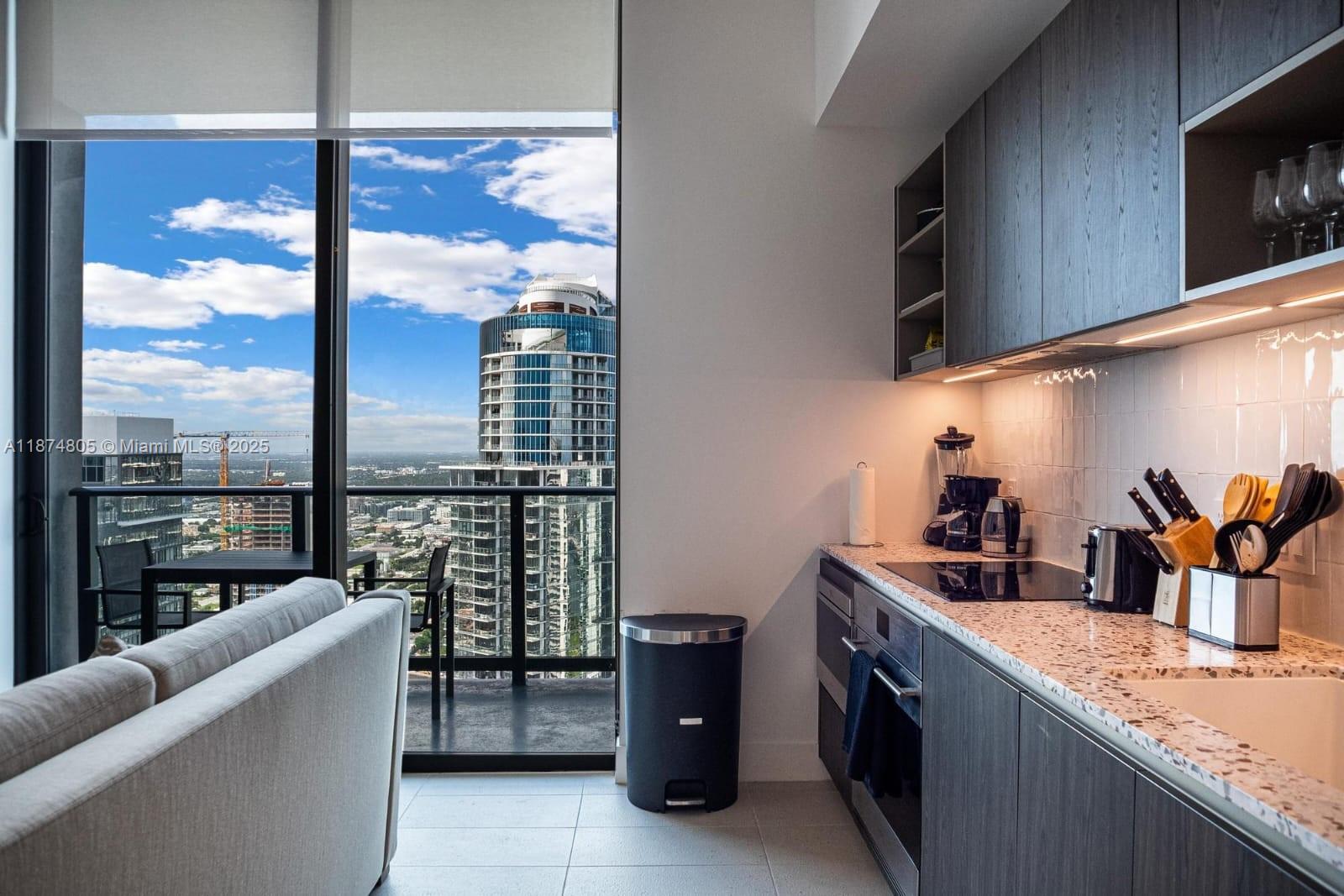 159 Northeast 6th Street, Unit 5101 Miami, FL 33132 - Photo 15 of 58