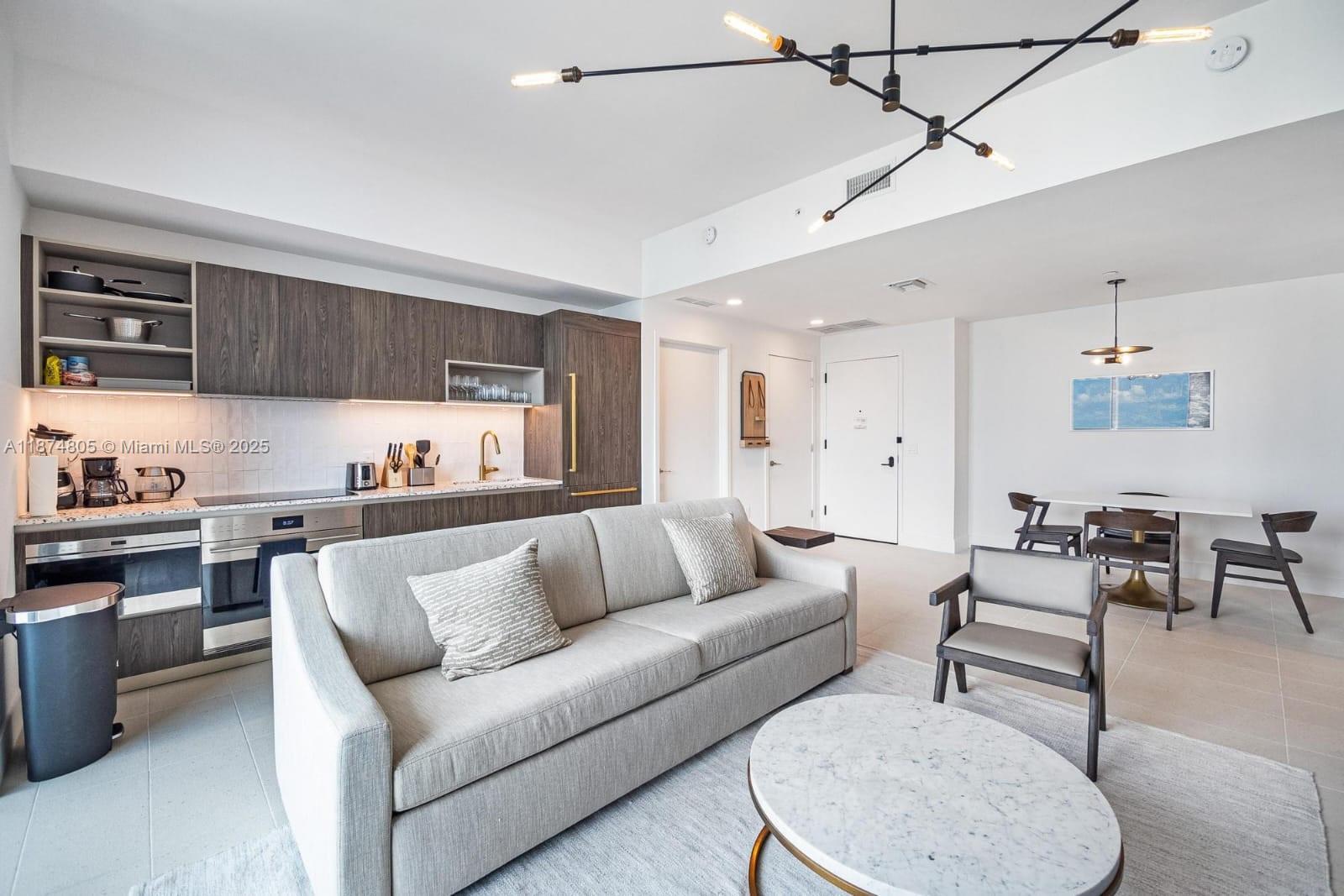 159 Northeast 6th Street, Unit 5101 Miami, FL 33132 - Photo 9 of 58