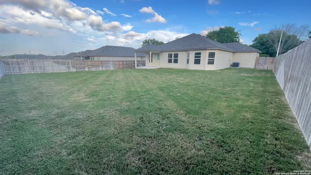 $1,900 | 1954 Reserve Way, New Braunfels, TX 78130