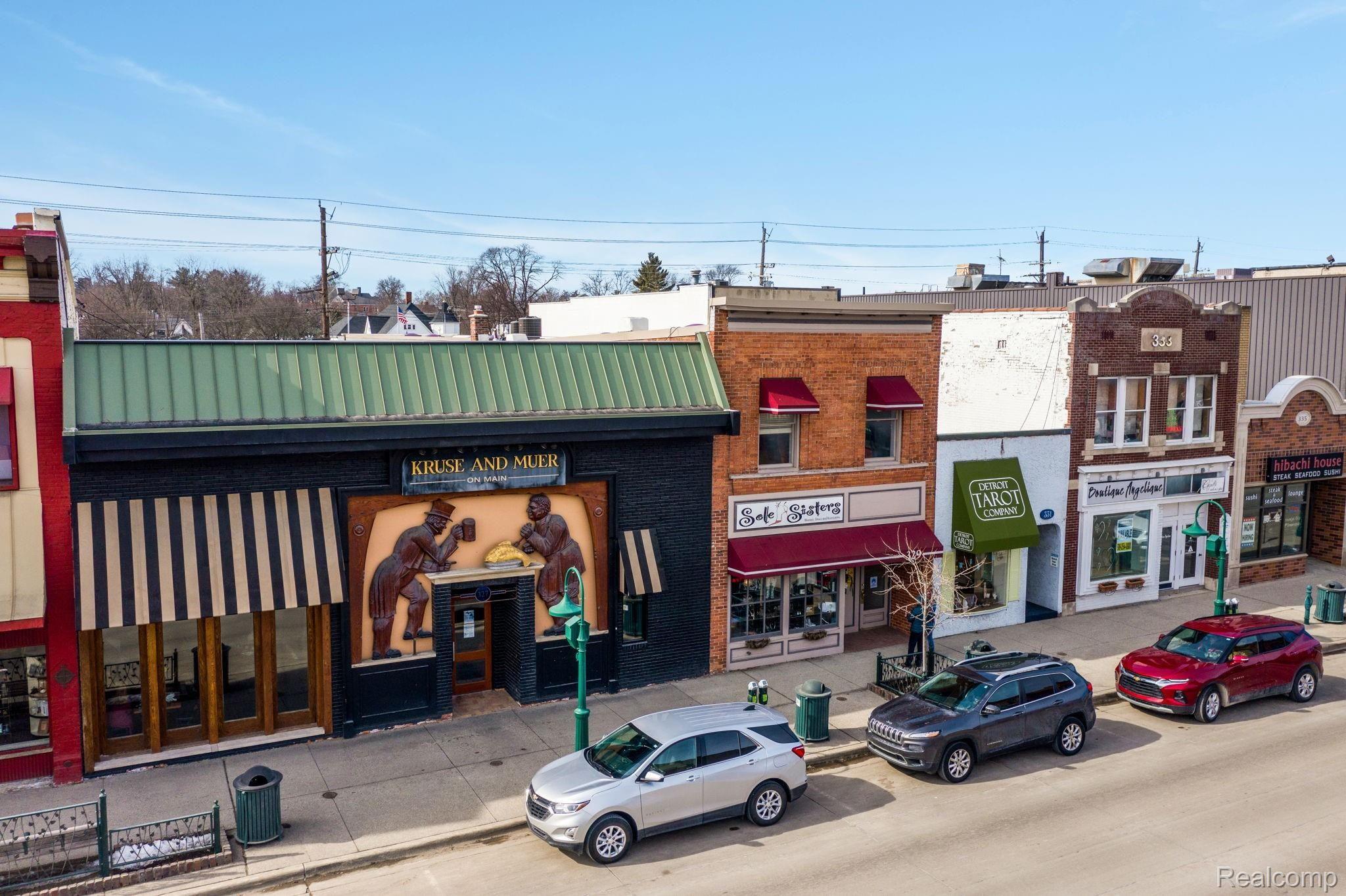 2442 Kimberly Fair Street Rochester, MI 48309 - Photo 39 of 42 Downtown Rochester - 2-21-00005.jpg
