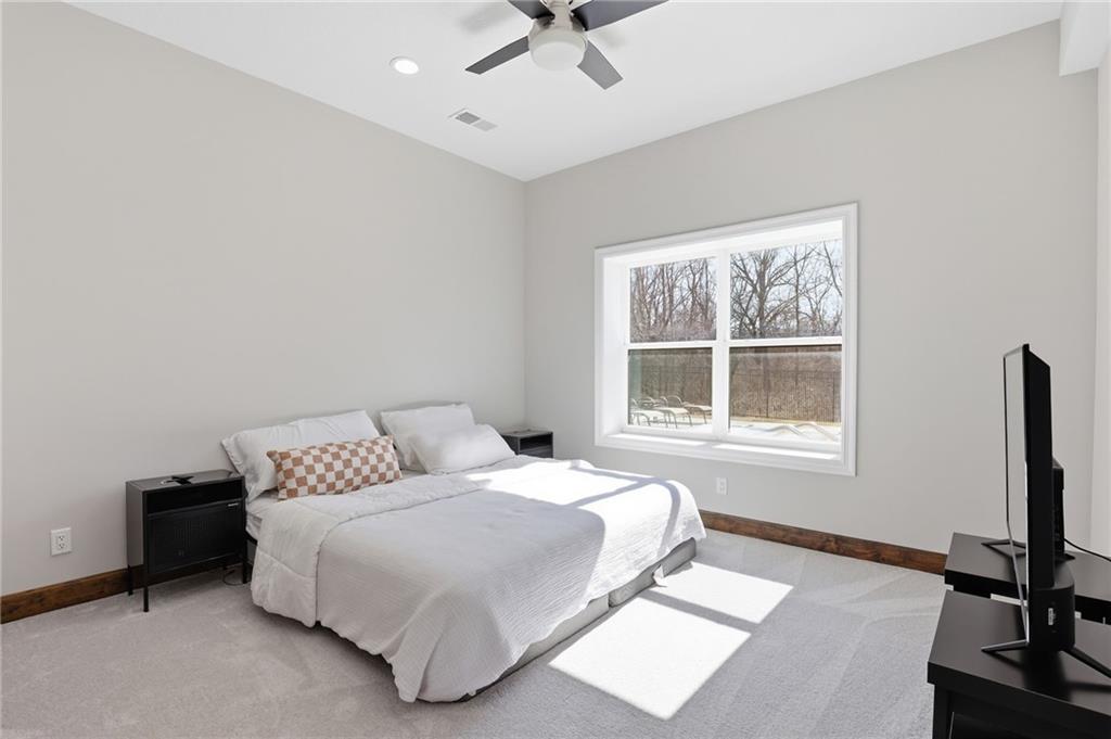 1709 Southwest 27th Street Lee's Summit, MO 64082 - Photo 13 of 40