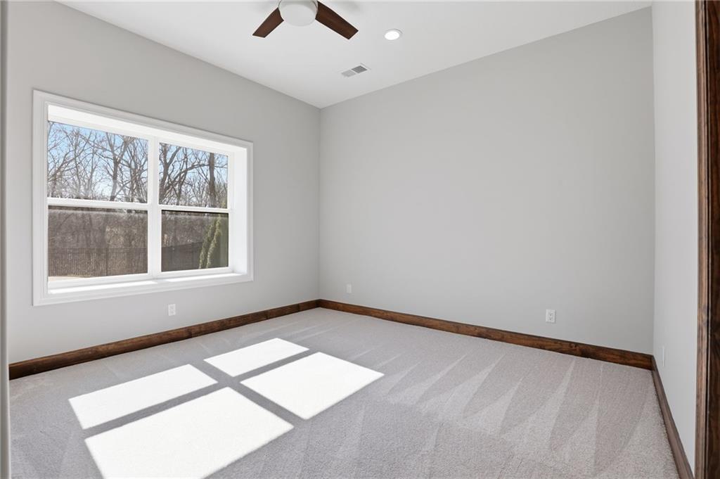 1709 Southwest 27th Street Lee's Summit, MO 64082 - Photo 17 of 40