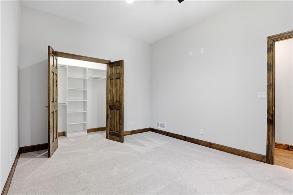 1709 Southwest 27th Street Lee's Summit, MO 64082 - Photo 20 of 40