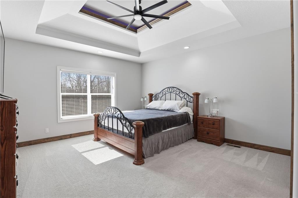 1709 Southwest 27th Street Lee's Summit, MO 64082 - Photo 29 of 40