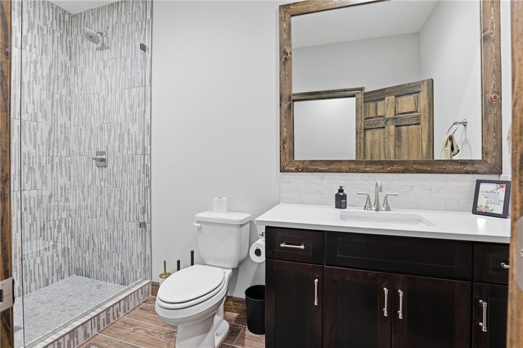 1709 Southwest 27th Street Lee's Summit, MO 64082 - Photo 34 of 40