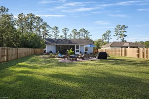 $2,500 | 4121 8th Avenue Southeast, Naples, FL 34117