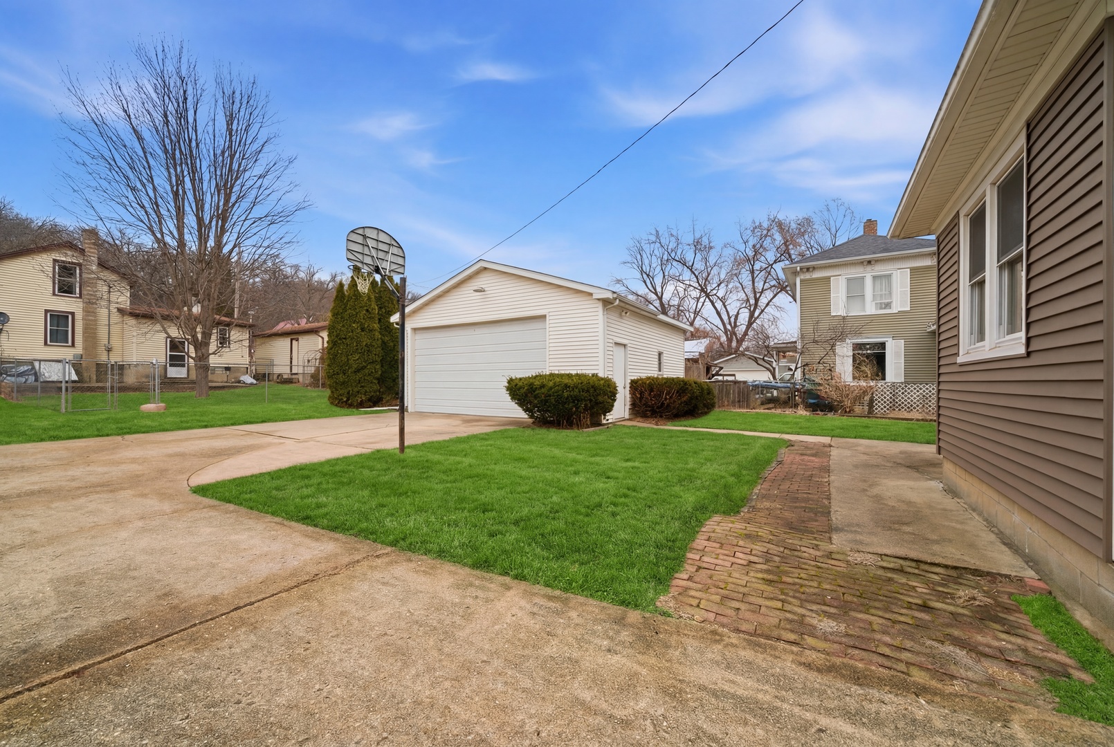 423 Clark Street Marseilles, IL 61341 - Photo 2 of 29