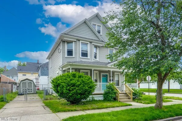 $199,900 | 123 7th Street Northwest, Barberton, OH 44203