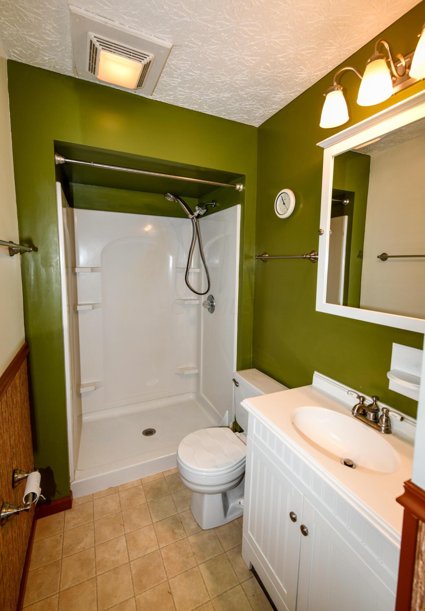 15743 Hagenderfer Road Plain City, OH 43064 - Photo 26 of 49 Front Window and Shower
