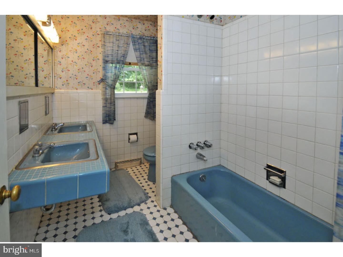 1218 Cox Road Rydal, PA 19046 - Photo 17 of 22