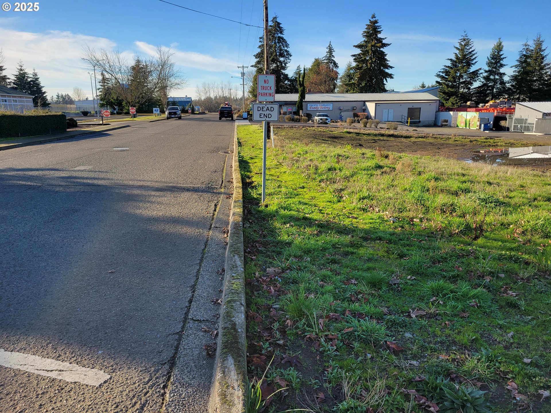 14713 Ottaway Road Northeast Aurora, OR 97002 - Photo 5 of 7