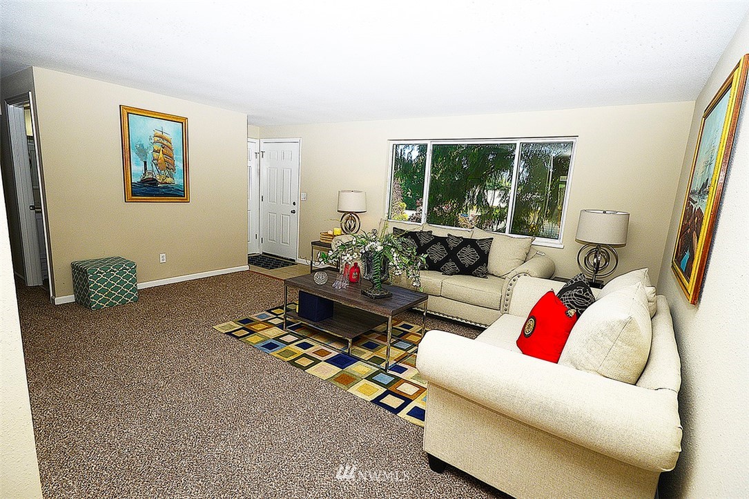 22028 4th Place West Bothell, WA 98021 - Photo 4 of 12