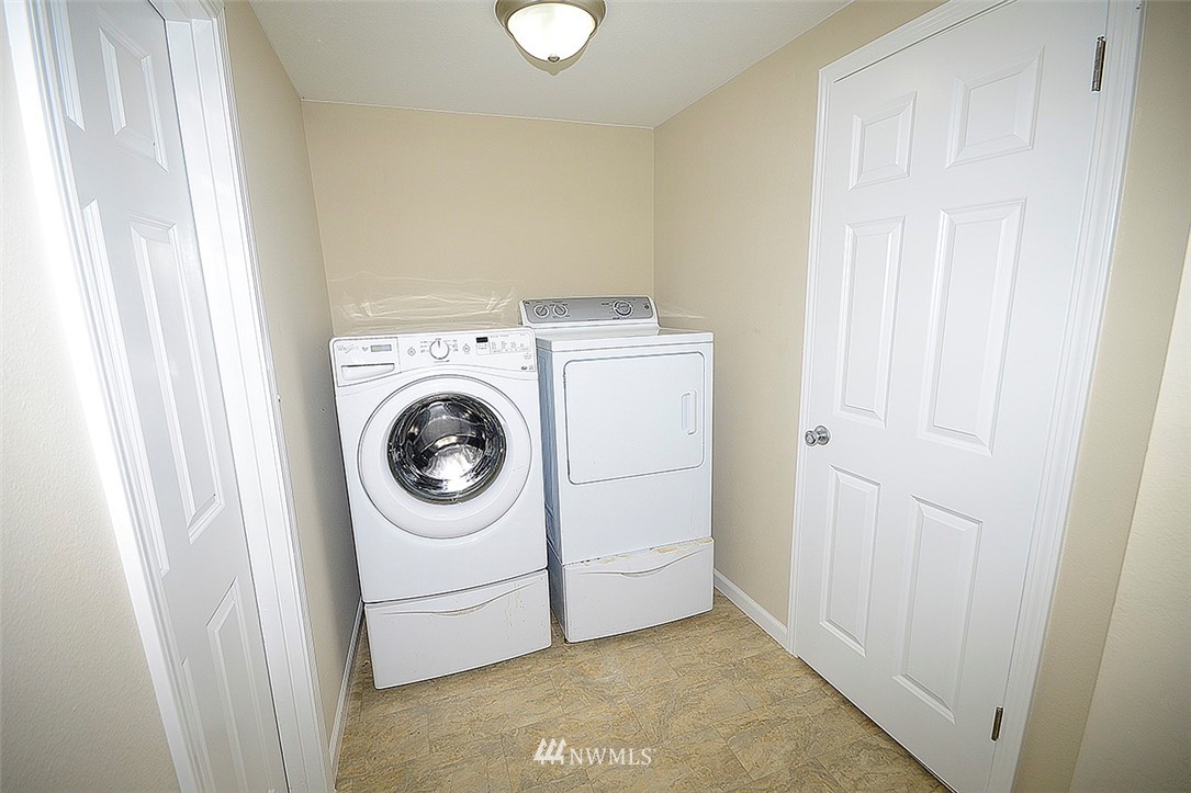 22028 4th Place West Bothell, WA 98021 - Photo 9 of 12