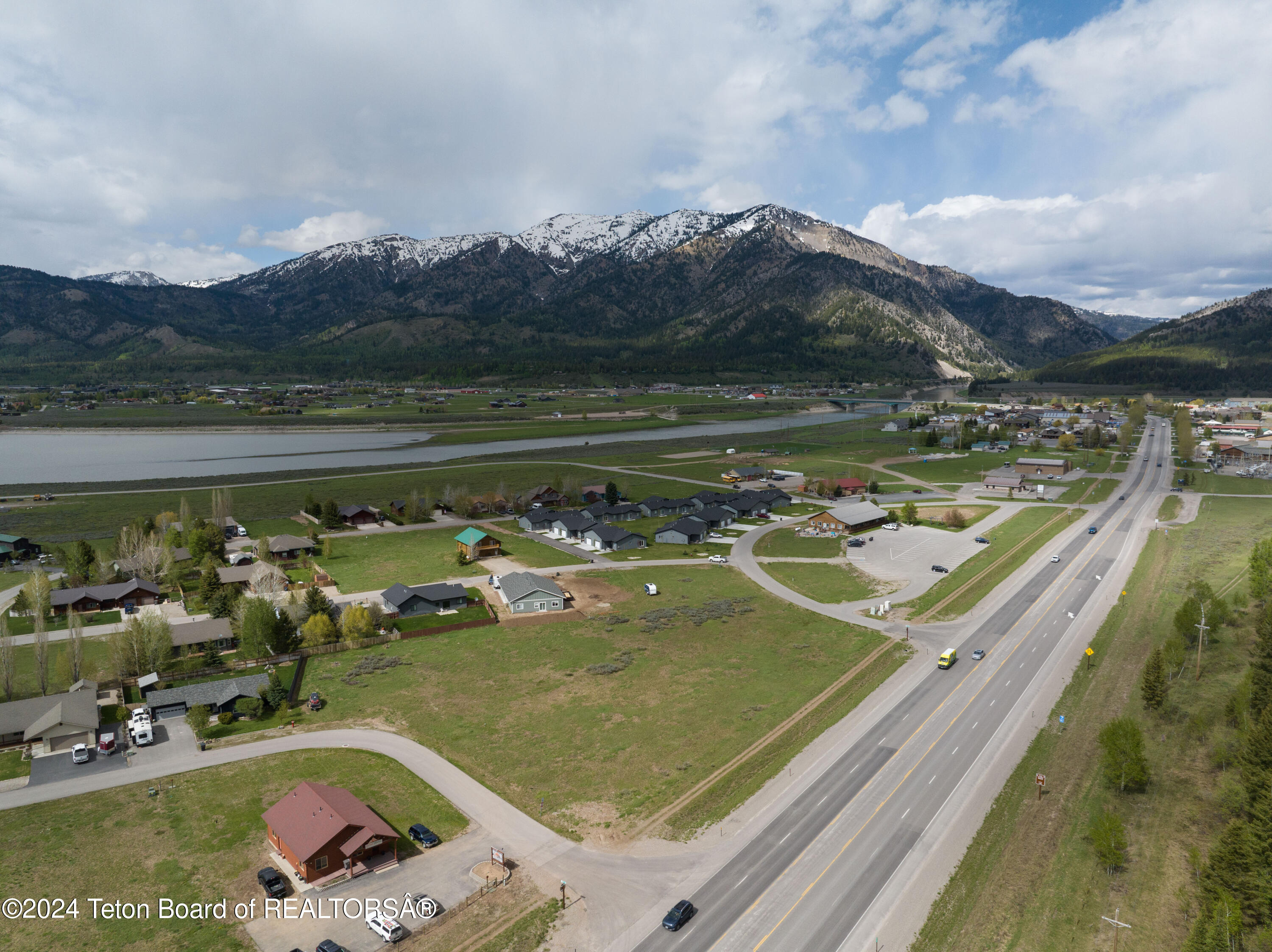 362 Deer Lane Alpine, WY 83128 - Photo 4 of 5 Web Defty-2