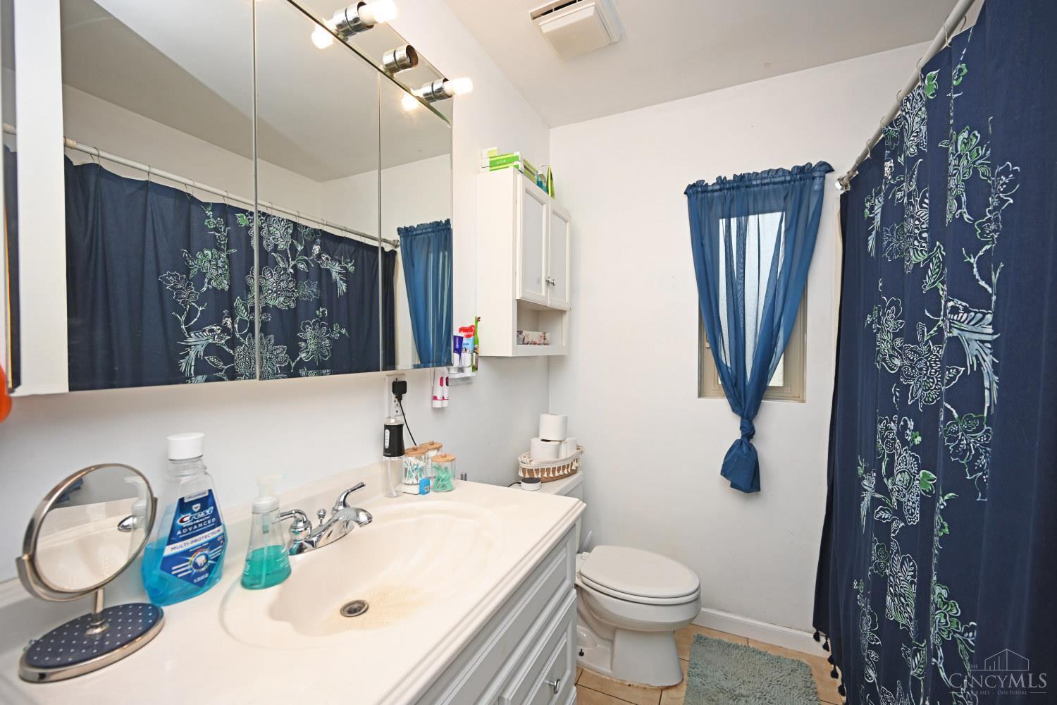 5957 Bridgetown Road Cincinnati, OH 45248 - Photo 21 of 50
