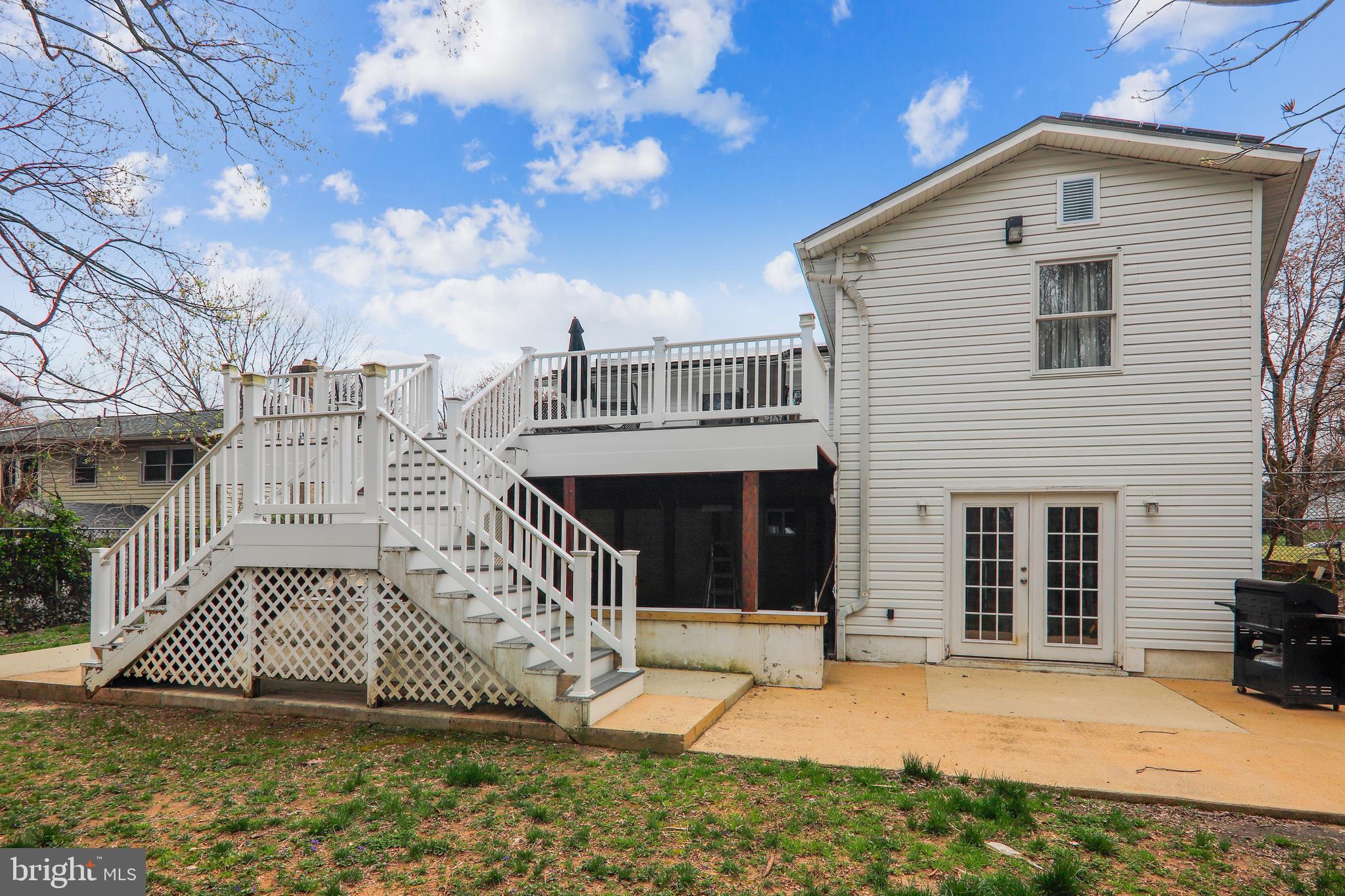 808 Lowander Lane Silver Spring, MD 20901 - Photo 3 of 27 Gallery Image 3