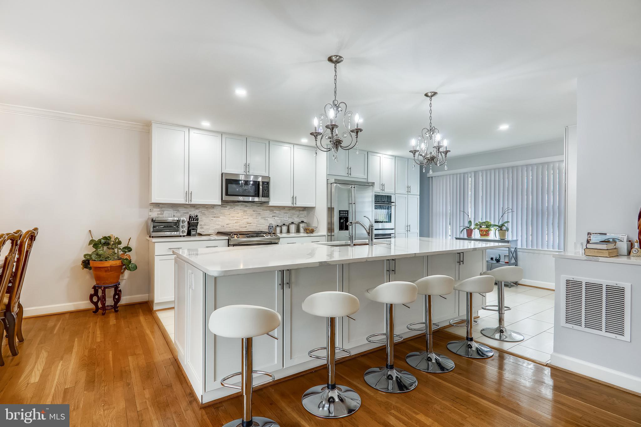 808 Lowander Lane Silver Spring, MD 20901 - Photo 4 of 27 Gallery Image 4