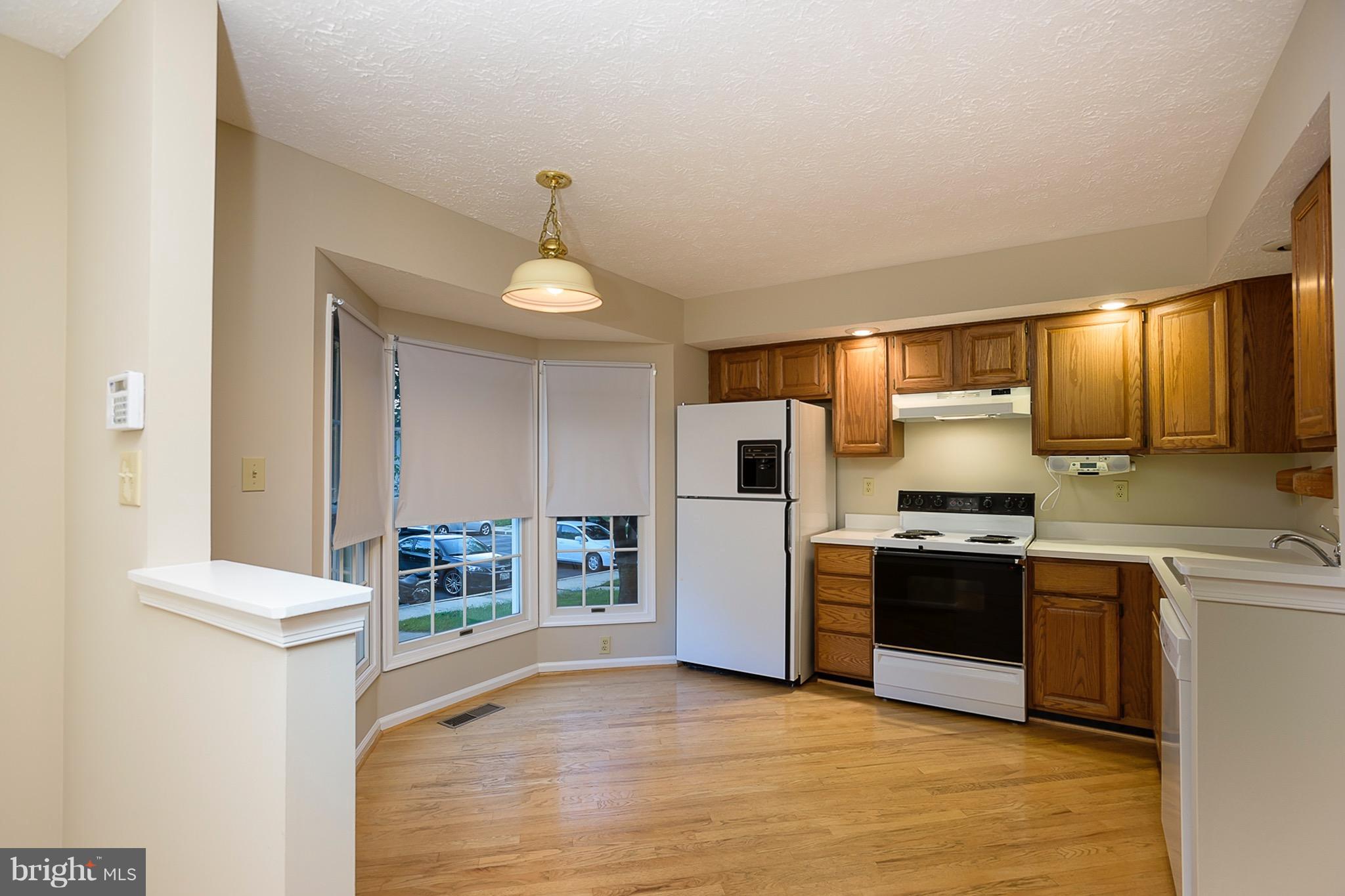 8018 Brightfield Road Ellicott City, MD 21043 - Photo 2 of 26 Kitchen