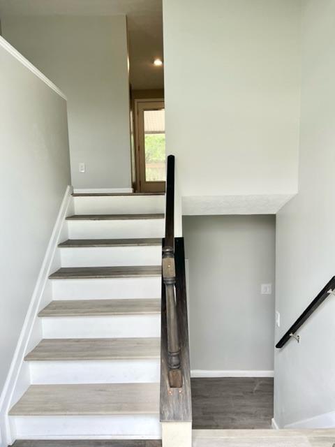 12143 Pippin Road Cincinnati, OH 45251 - Photo 3 of 40 Gallery Image 3