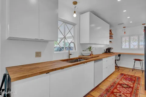$995,000 | 309 East Keim Drive, Phoenix, AZ 85012