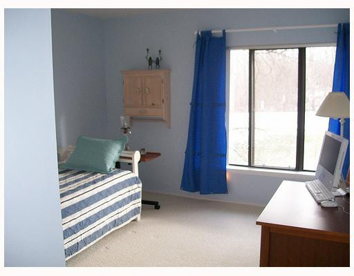 1325 South Maple Road, Unit 303 Ann Arbor, MI 48103 - Photo 6 of 9 Photo 6