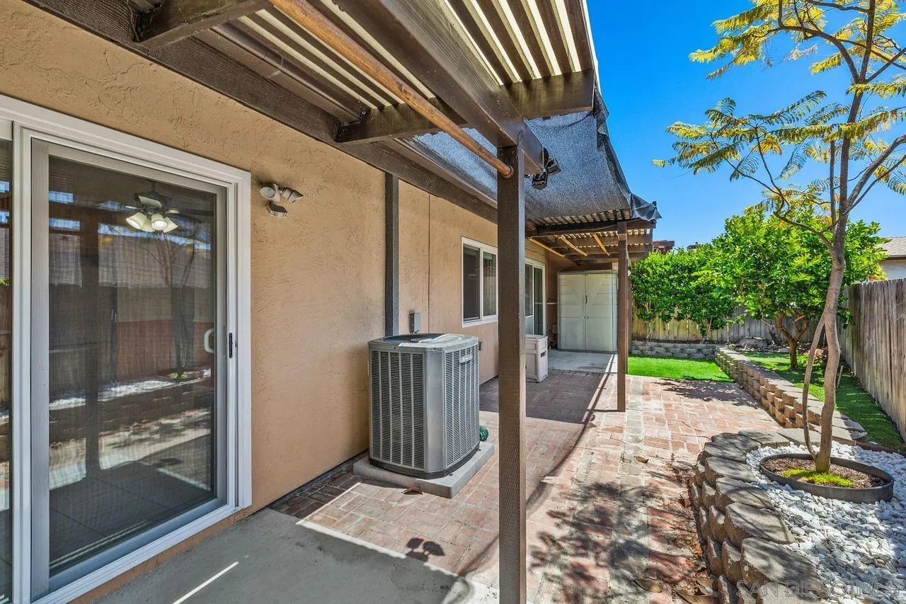 14215 Sutter Mill Way Poway, CA 92064 - Photo 29 of 38