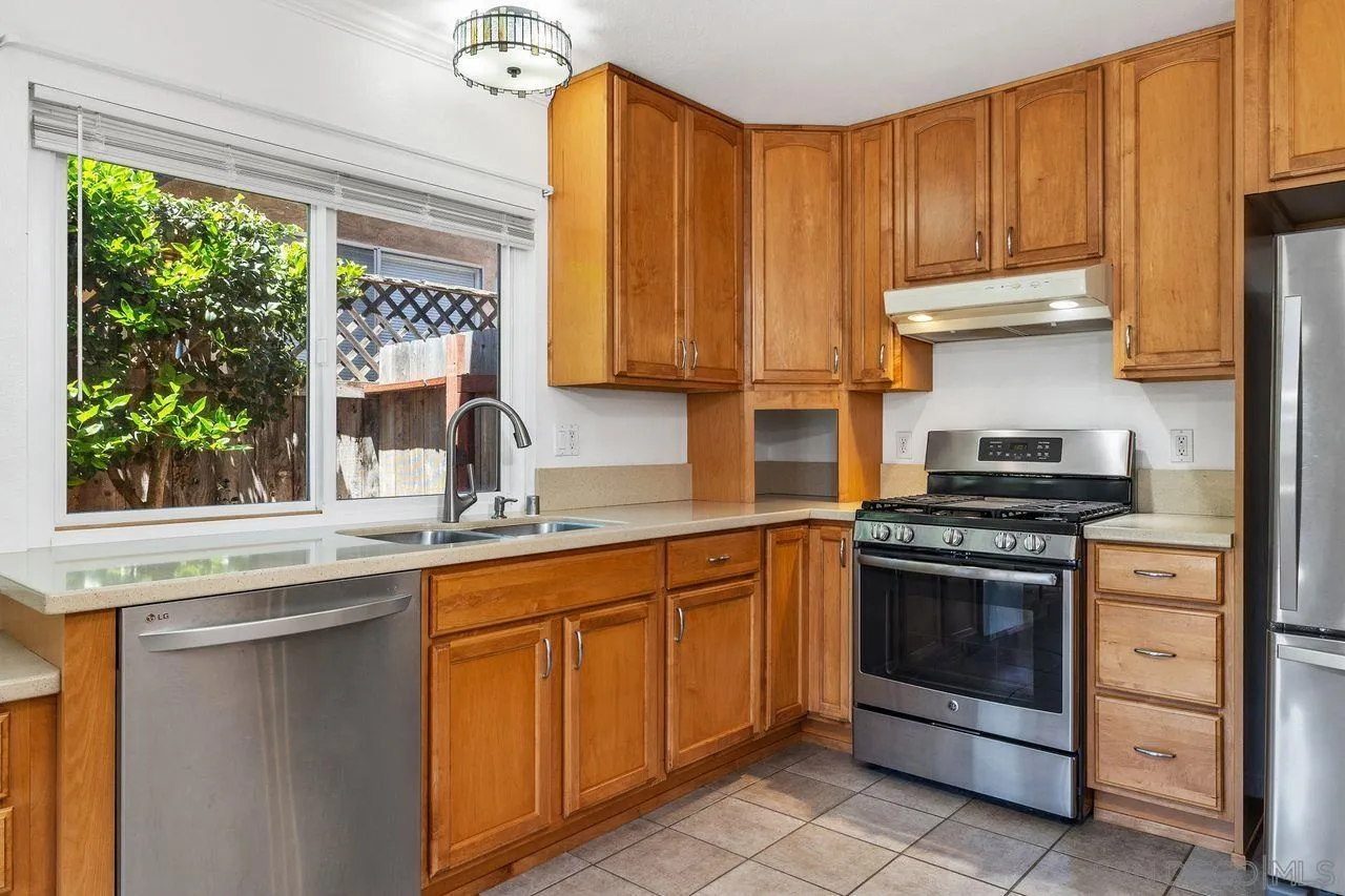 14215 Sutter Mill Way Poway, CA 92064 - Photo 31 of 38
